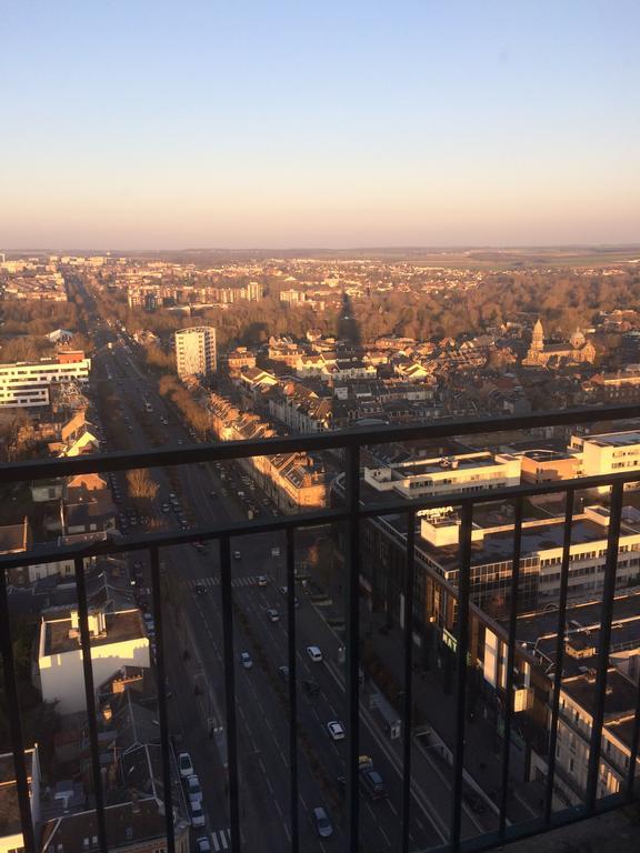 Le 360 Tour Perret 19Eme Panorama 4 Etoiles Leilighet Amiens Eksteriør bilde